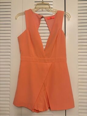 Lulumari Coral Peach V-Neck Romper